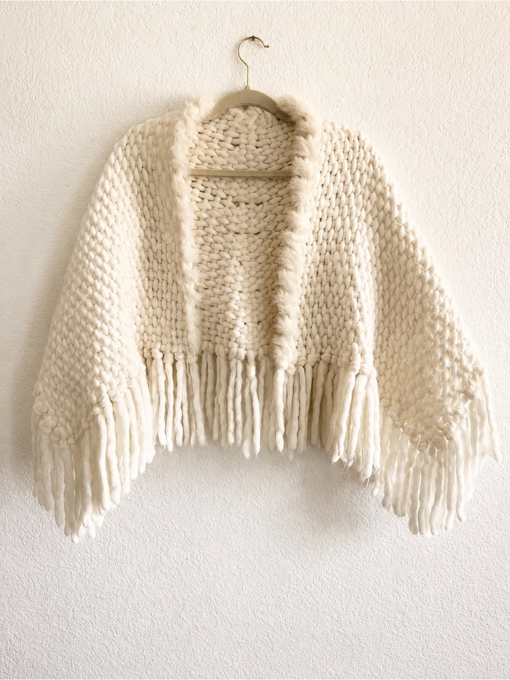 Chunky Fringe Knit Shawl- Cream